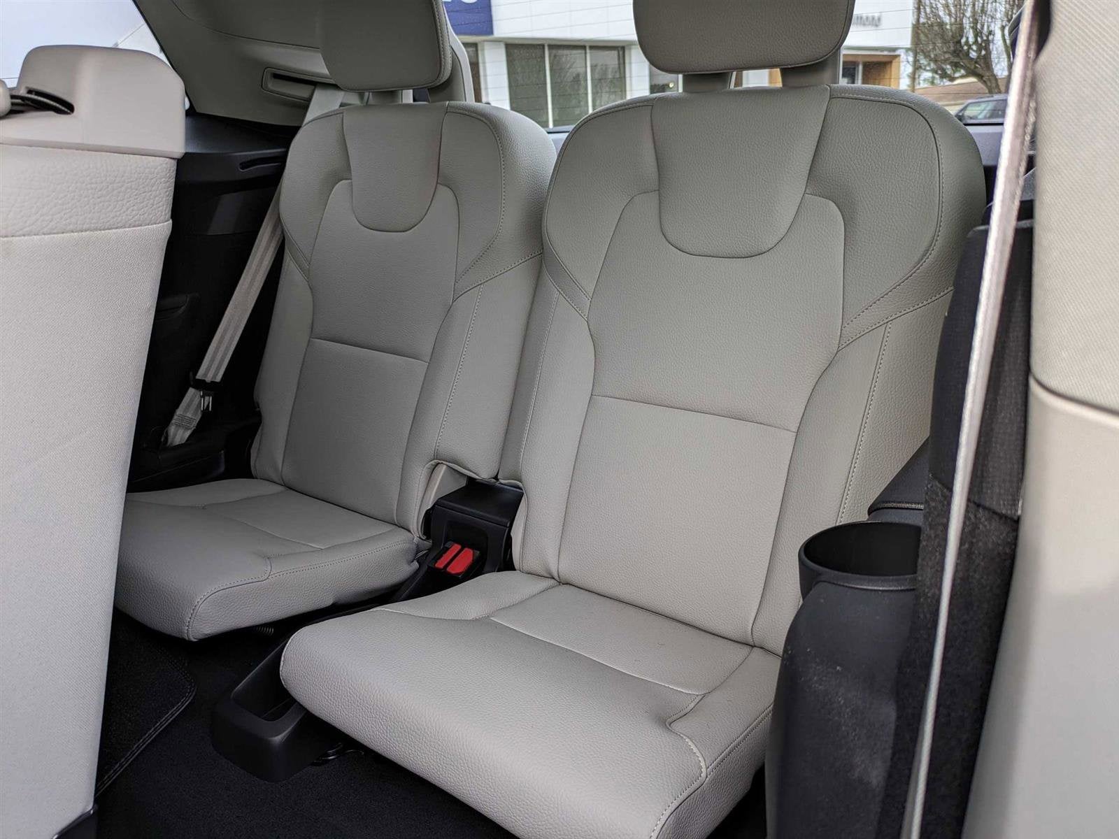 2024 Volvo XC90 Recharge Plug-In Hybrid Plus Bright Theme