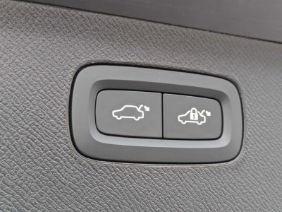 2024 Volvo XC90 Recharge Plug-In Hybrid Plus Bright Theme