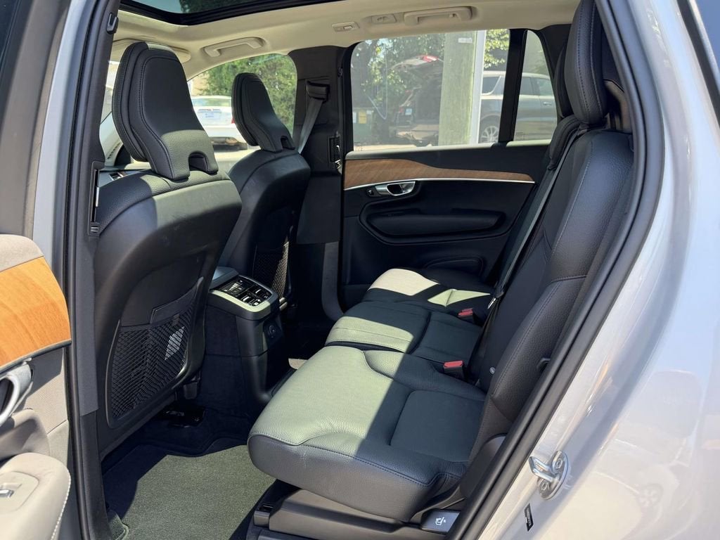 2024 Volvo XC90 Recharge Plug-In Hybrid T8 Plus Bright Theme 7 Passenger