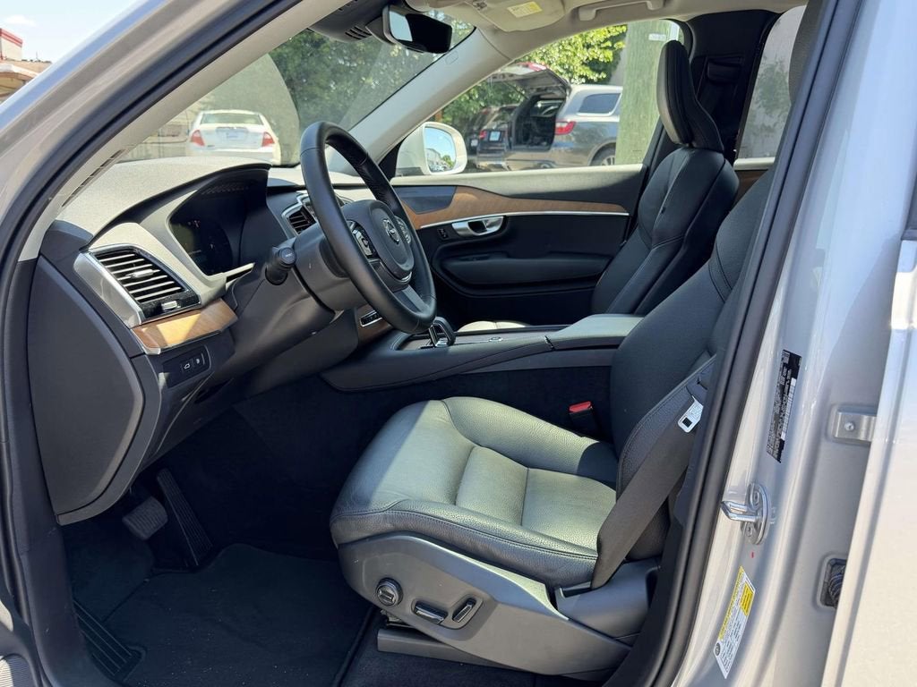 2024 Volvo XC90 Recharge Plug-In Hybrid T8 Plus Bright Theme 7 Passenger
