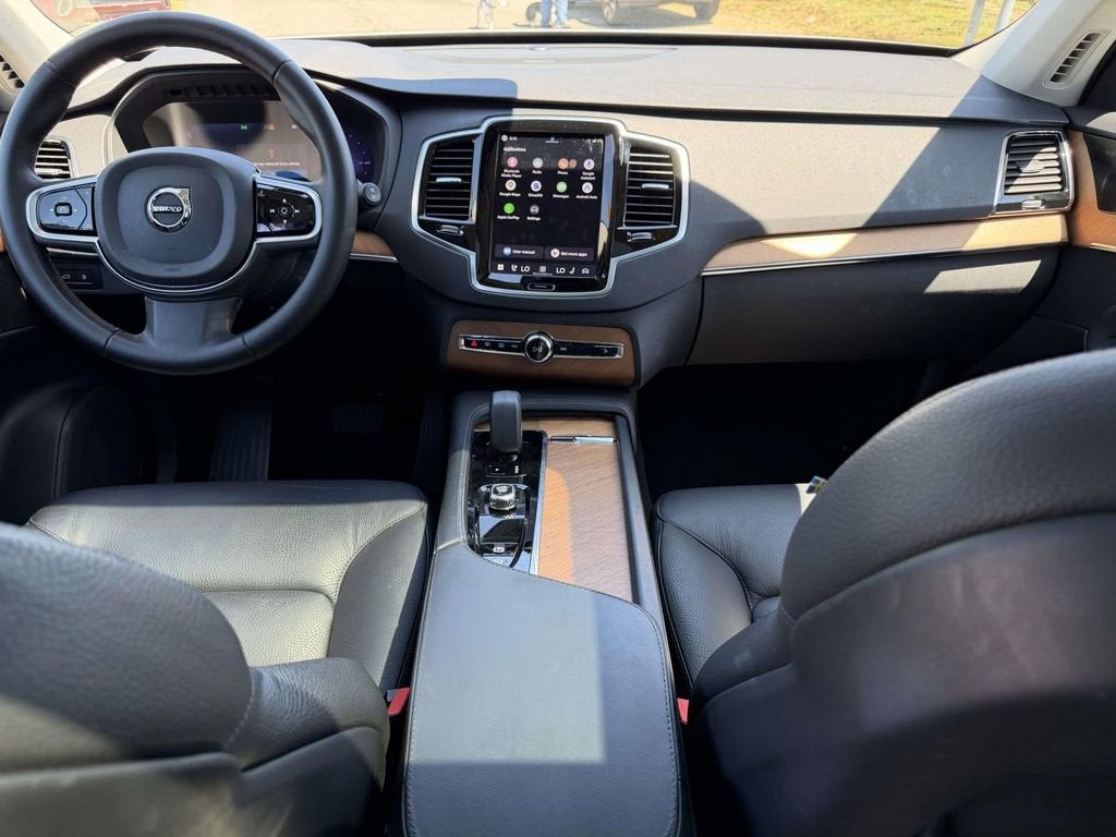 2024 Volvo XC90 Recharge Plug-In Hybrid T8 Plus Bright Theme 7 Passenger