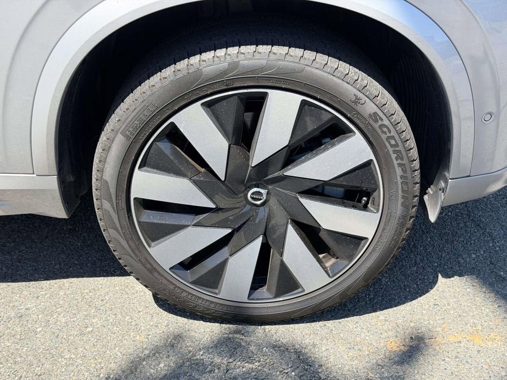 2024 Volvo XC90 Recharge Plug-In Hybrid T8 Plus Bright Theme 7 Passenger
