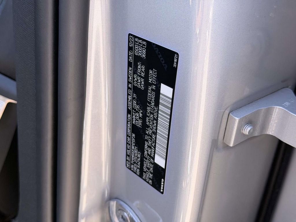 2024 Volvo XC90 Recharge Plug-In Hybrid T8 Plus Bright Theme 7 Passenger