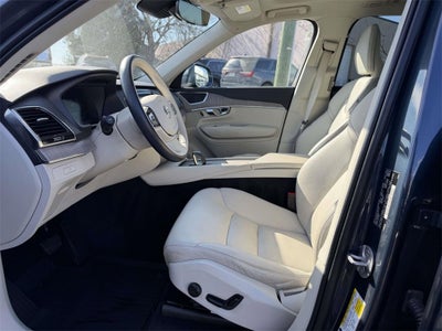 2023 Volvo XC90 Recharge Plug-In Hybrid T8 Plus Bright Theme 7 Passenger