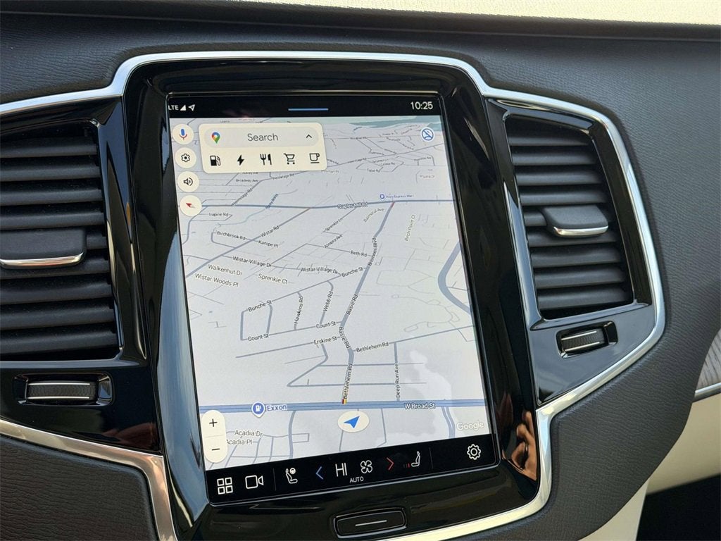 2023 Volvo XC90 Recharge Plug-In Hybrid T8 Plus Bright Theme 7 Passenger