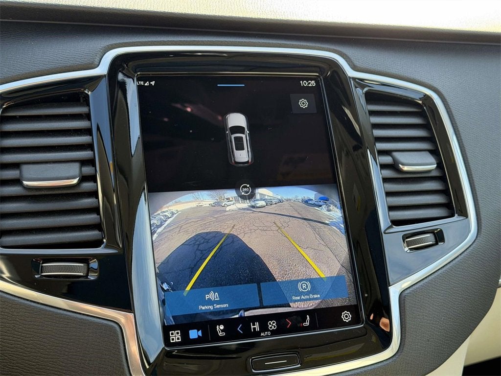 2023 Volvo XC90 Recharge Plug-In Hybrid T8 Plus Bright Theme 7 Passenger