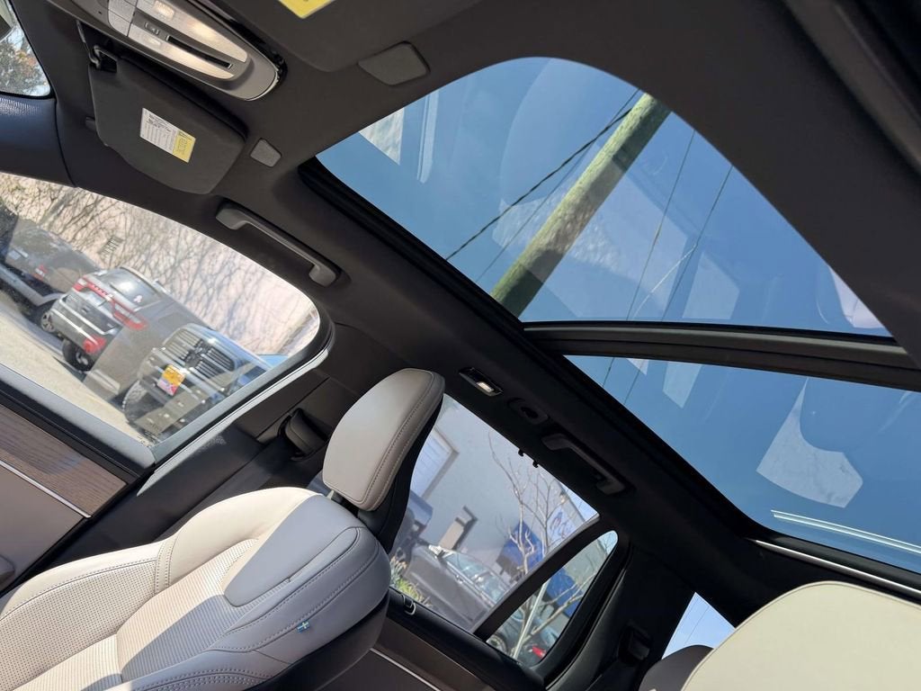 2025 Volvo XC90 Plug-In Hybrid T8 Ultra