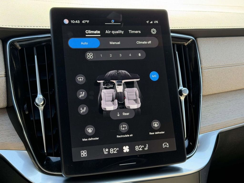 2025 Volvo XC90 Plug-In Hybrid T8 Ultra