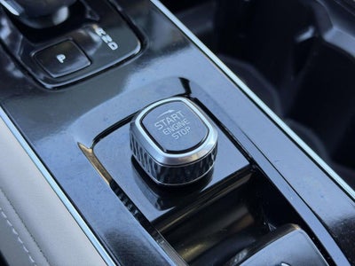 2025 Volvo XC90 Plug-In Hybrid T8 Ultra