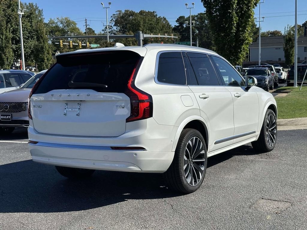 2025 Volvo XC90 Plug-In Hybrid Plus