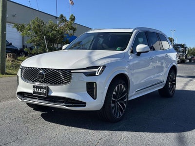 2025 Volvo XC90 Plug-In Hybrid Plus