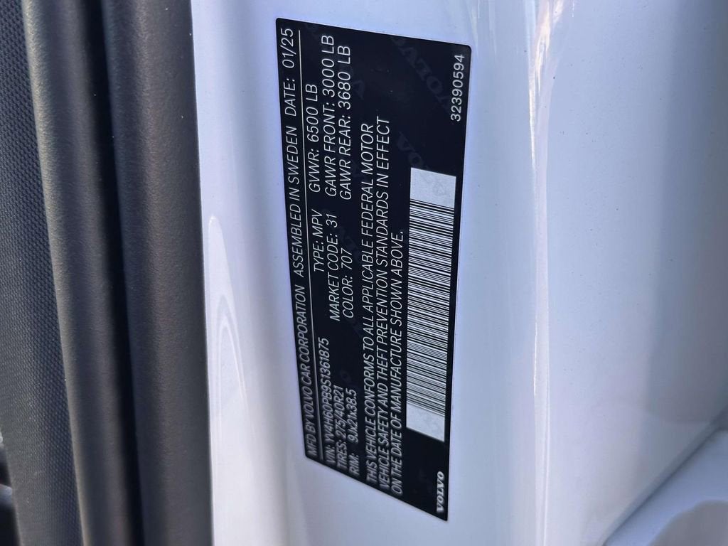 2025 Volvo XC90 Plug-In Hybrid Plus