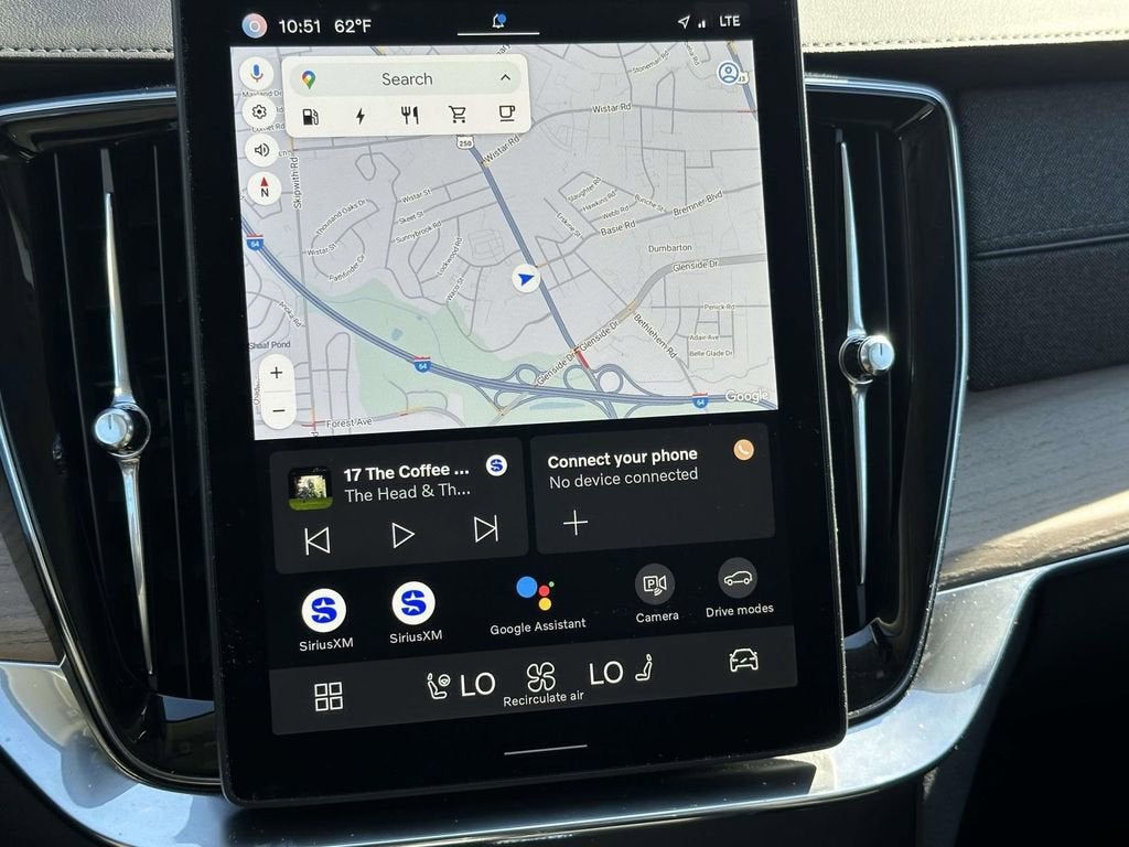 2025 Volvo XC90 Plug-In Hybrid Plus