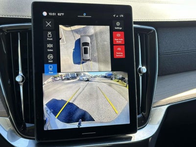 2025 Volvo XC90 Plug-In Hybrid Plus