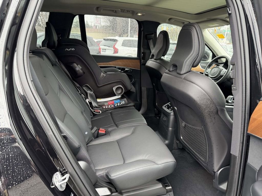 2025 Volvo XC90 Plug-In Hybrid T8 Plus