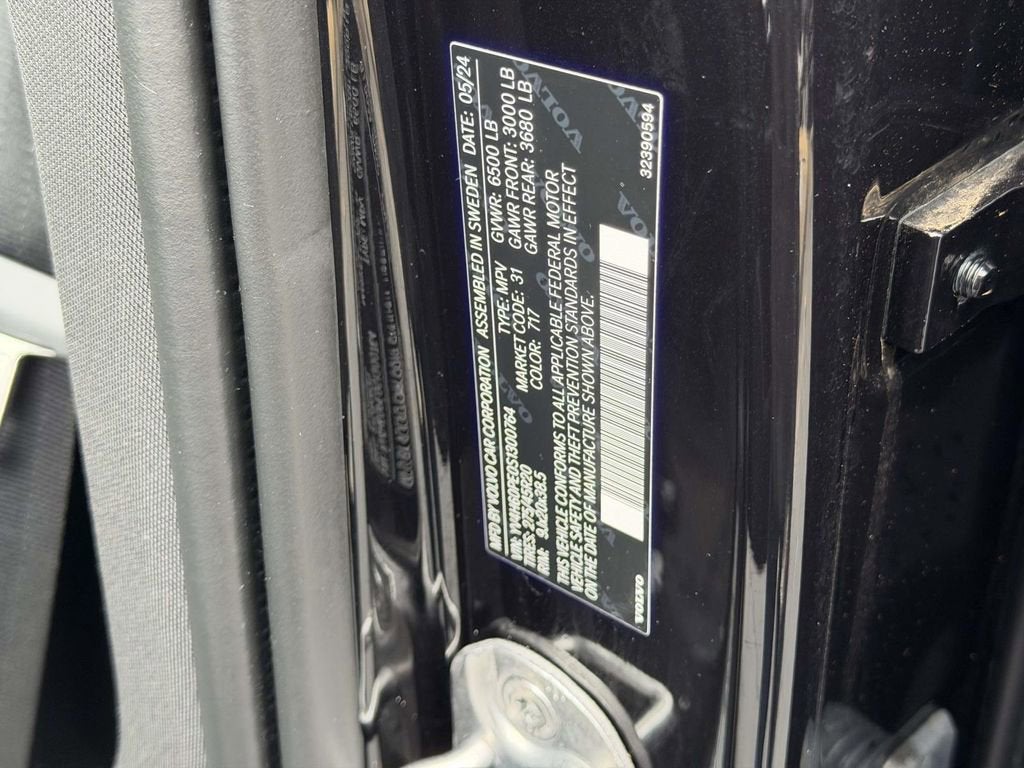 2025 Volvo XC90 Plug-In Hybrid T8 Plus