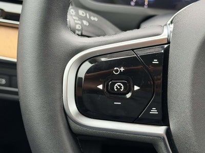 2025 Volvo XC90 Plug-In Hybrid T8 Plus