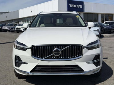 2023 Volvo XC60 B5 Plus Bright Theme