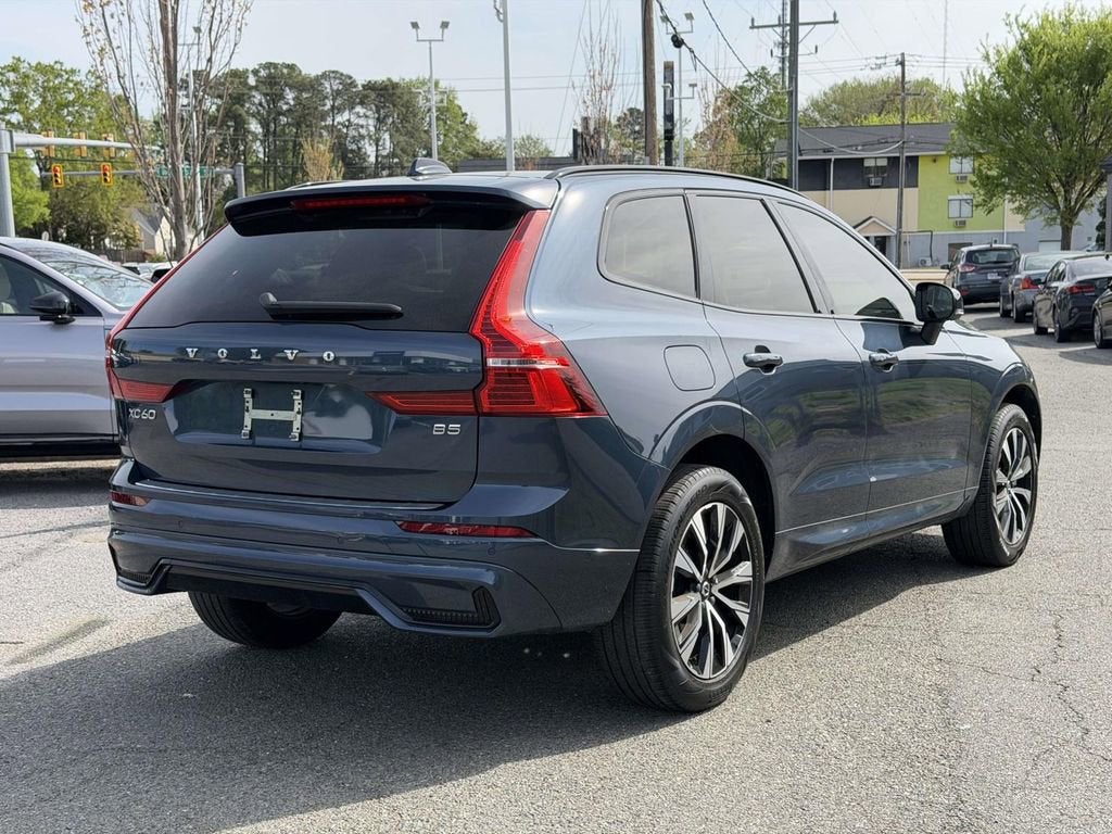 2023 Volvo XC60 B5 Plus Dark Theme