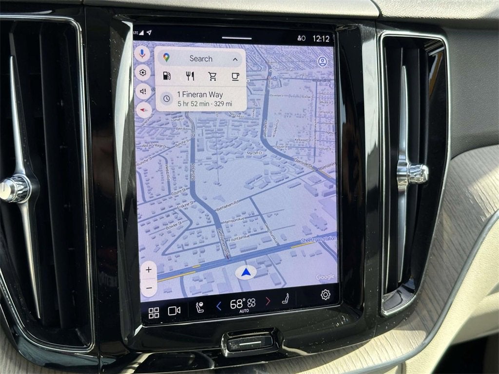 2023 Volvo XC60 B5 Plus Bright Theme