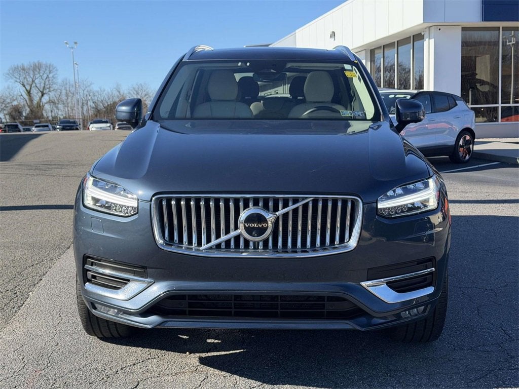 2024 Volvo XC90 B5 Plus
