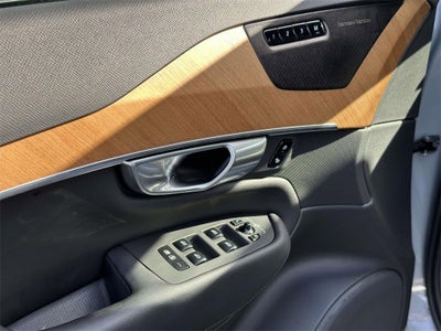 2024 Volvo XC90 B5 Plus