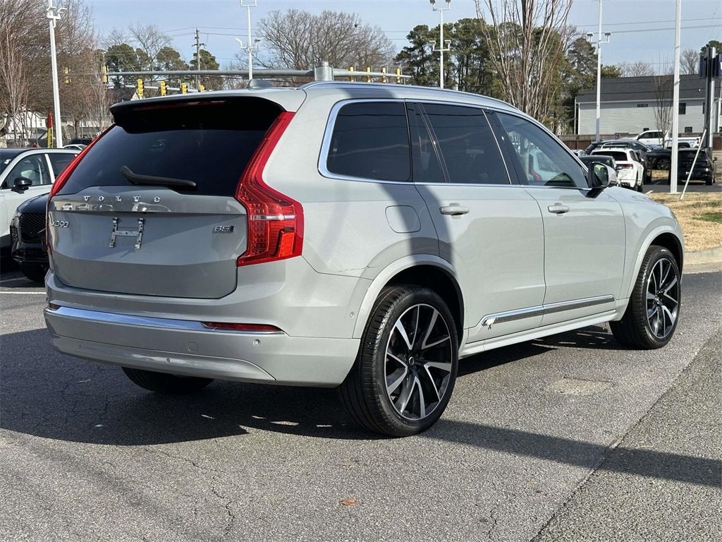 2024 Volvo XC90 B5 Plus