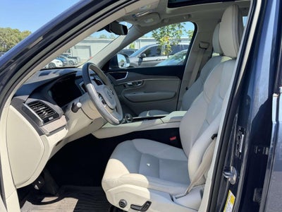 2024 Volvo XC90 B5 Plus
