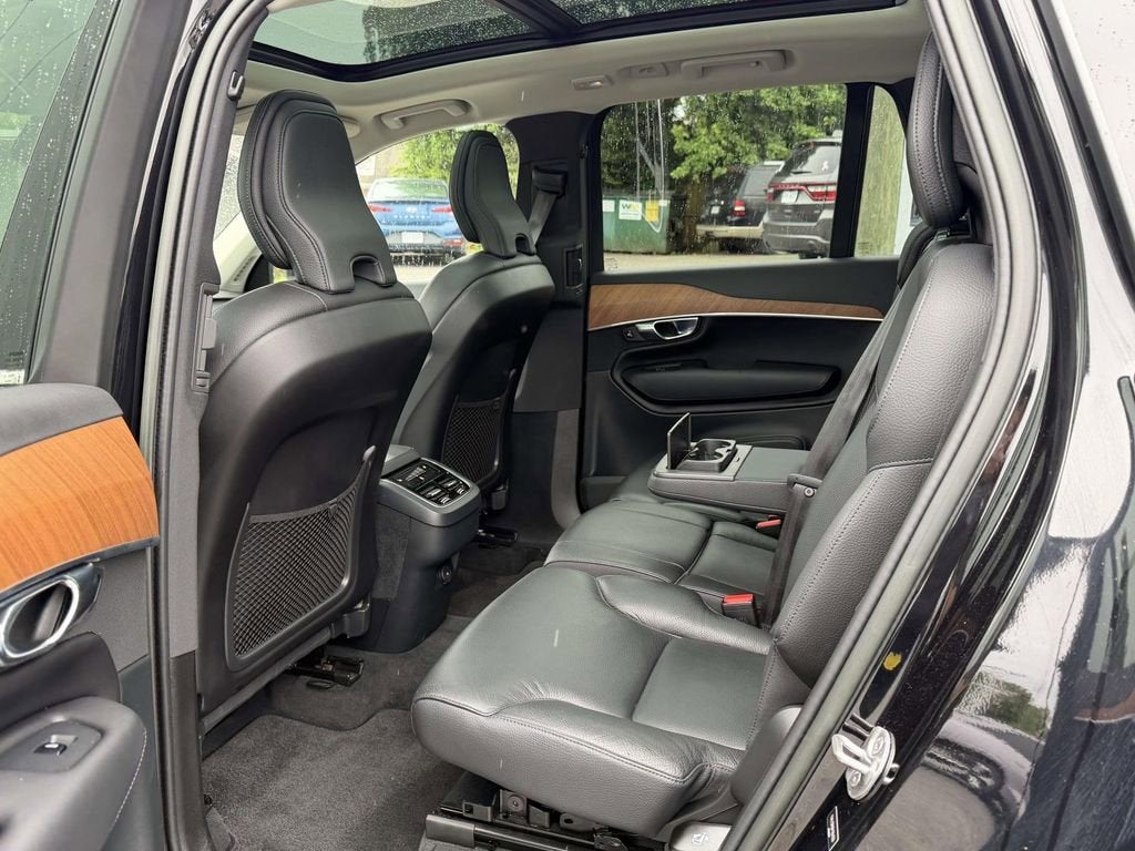 2023 Volvo XC90 B5 Plus