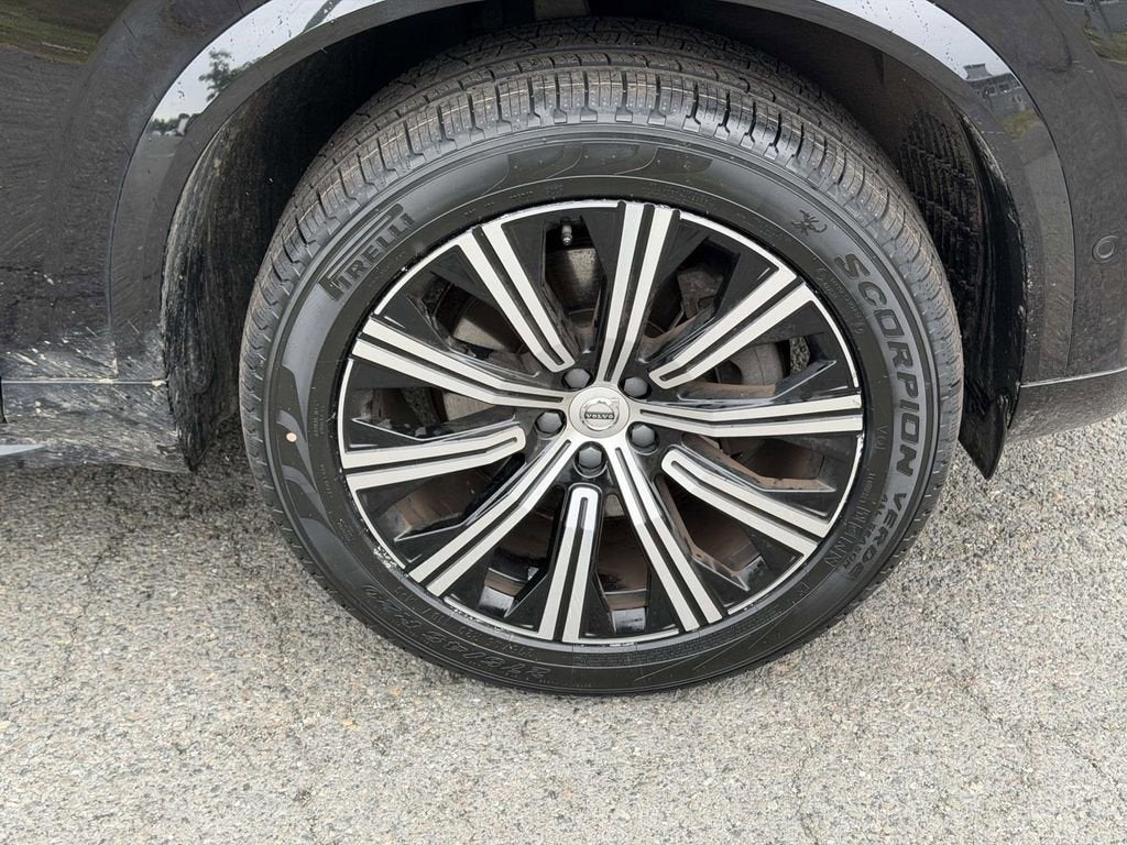 2023 Volvo XC90 B5 Plus