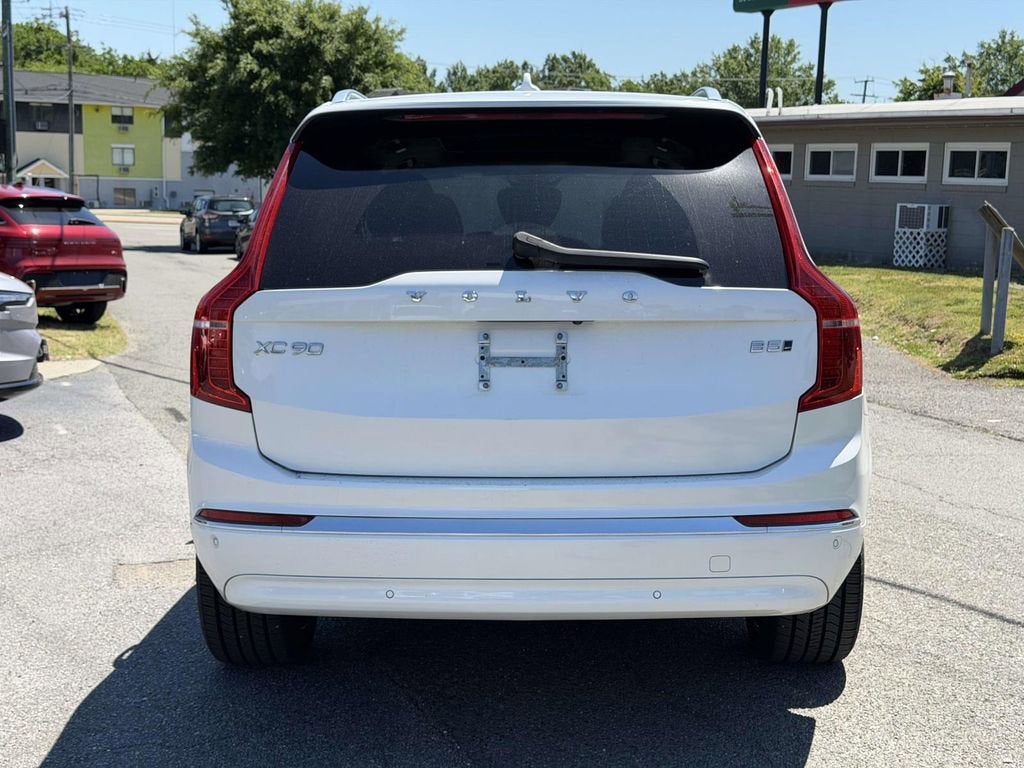2023 Volvo XC90 B5 Plus