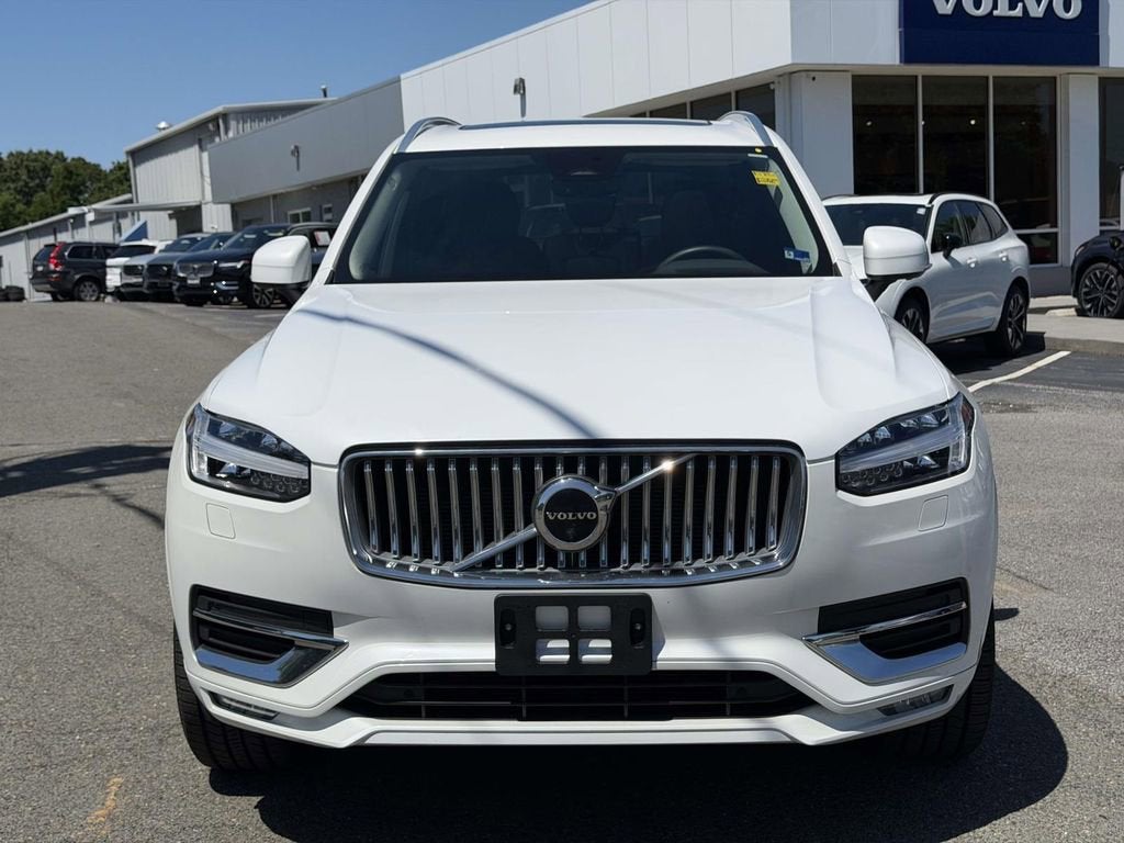 2023 Volvo XC90 B5 Plus