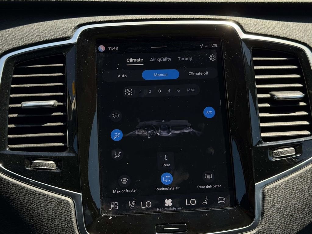 2023 Volvo XC90 B5 Plus
