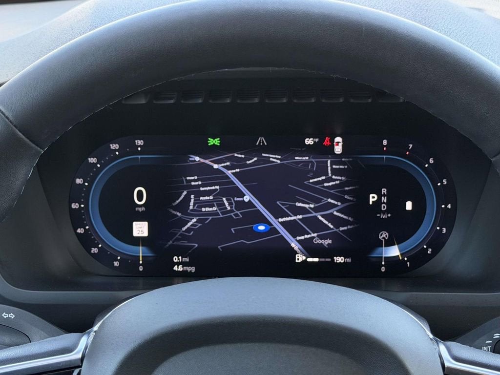 2023 Volvo XC90 B5 Plus