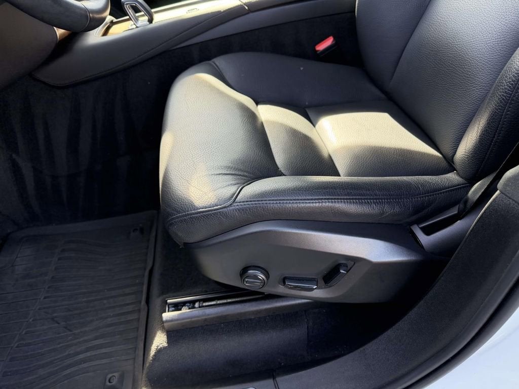 2023 Volvo XC90 B5 Plus