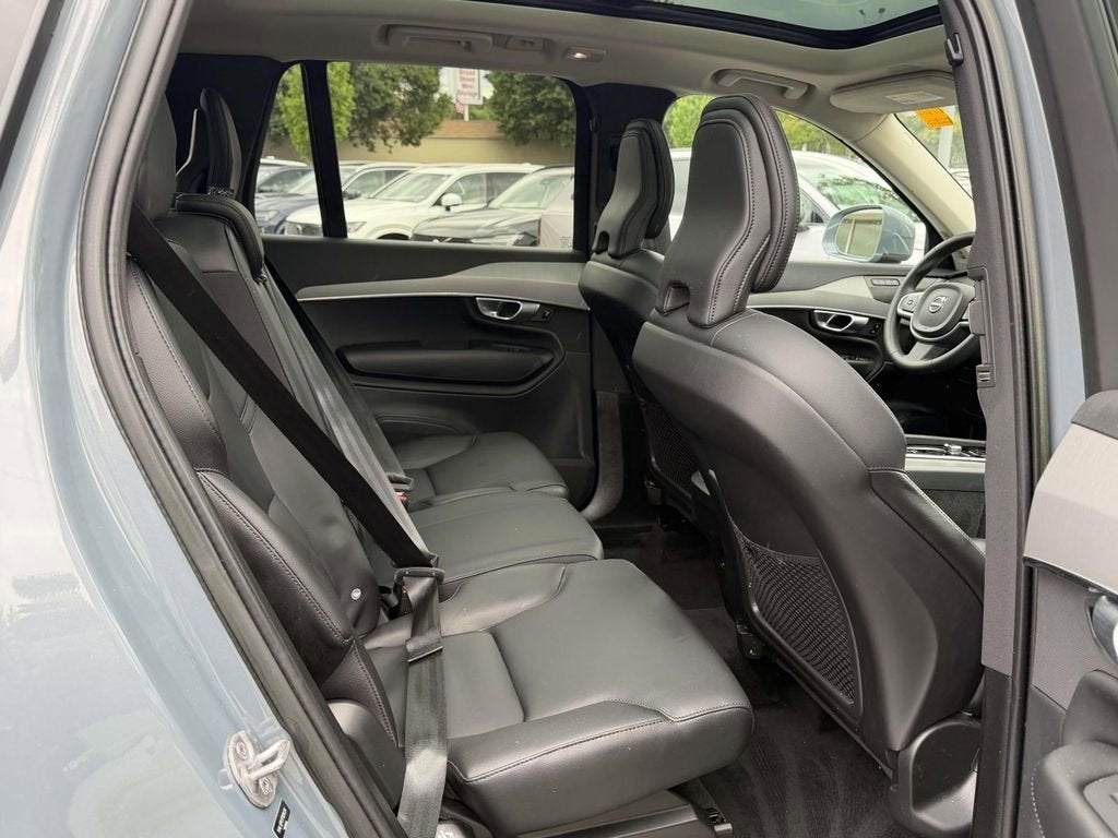 2023 Volvo XC90 B5 Core