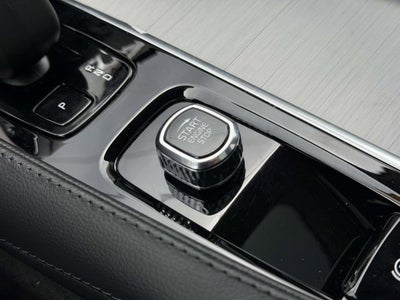 2023 Volvo XC90 B5 Core