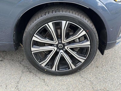 2023 Volvo XC60 B5 Ultimate Bright Theme