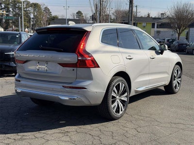 2023 Volvo XC60 B5 Plus Bright Theme