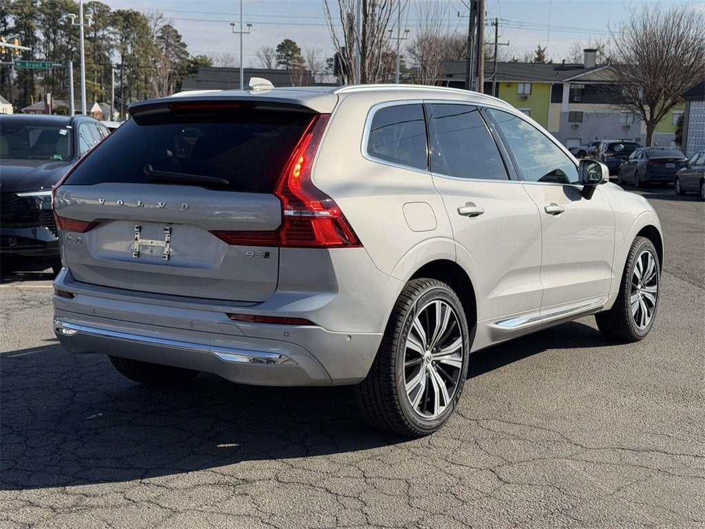 2023 Volvo XC60 B5 Plus Bright Theme
