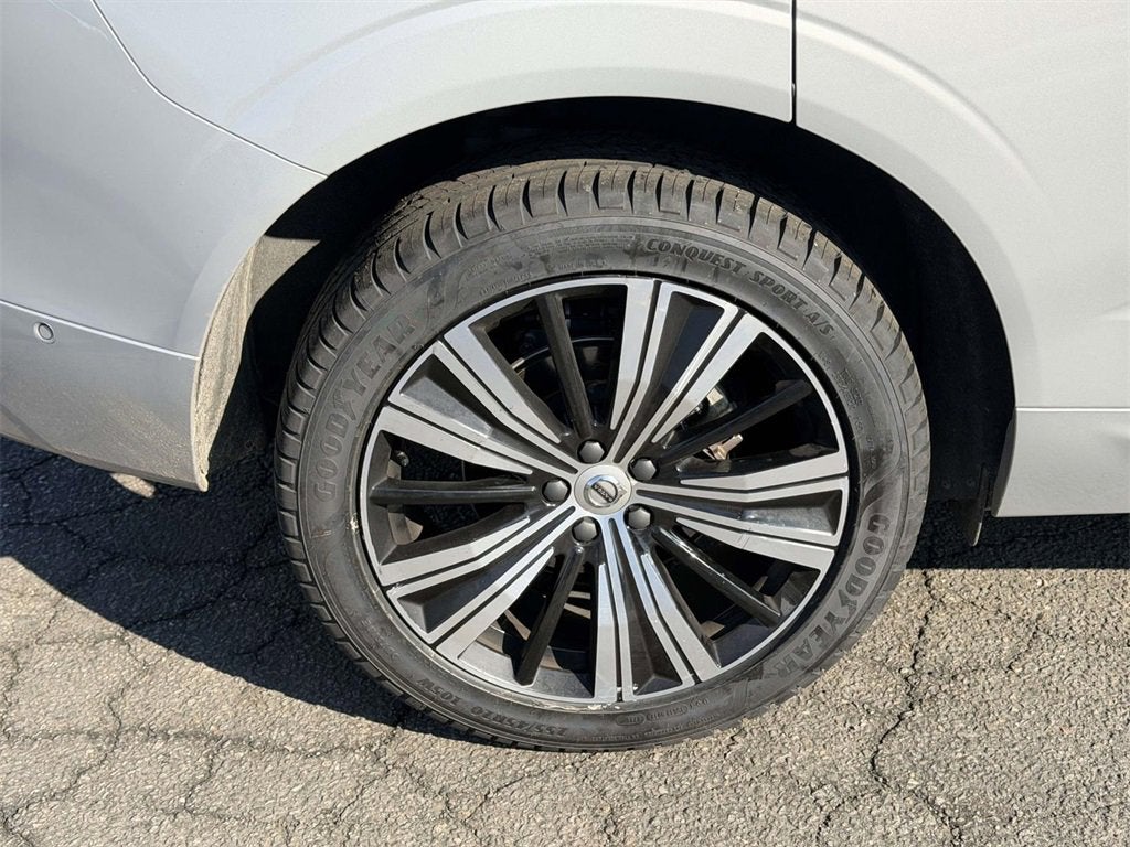 2023 Volvo XC60 B5 Plus Bright Theme