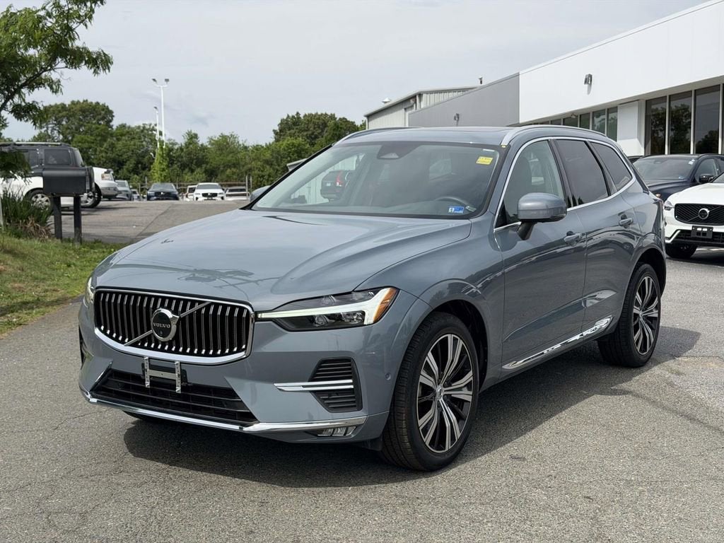 2023 Volvo XC60 B5 Plus Bright Theme