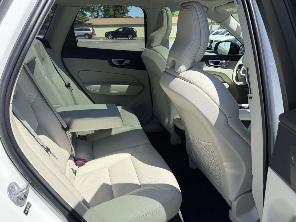 2024 Volvo XC60 B5 Core