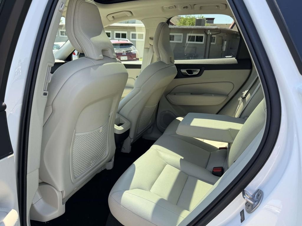 2024 Volvo XC60 B5 Core