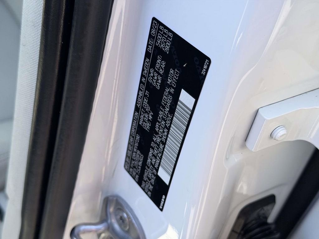 2024 Volvo XC60 B5 Core