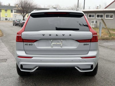 2024 Volvo XC60 B5 Plus Dark Theme