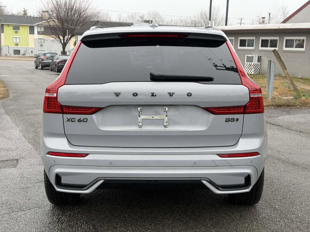 2024 Volvo XC60 B5 Plus Dark Theme