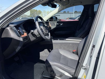 2024 Volvo XC60 B5 Plus Dark Theme