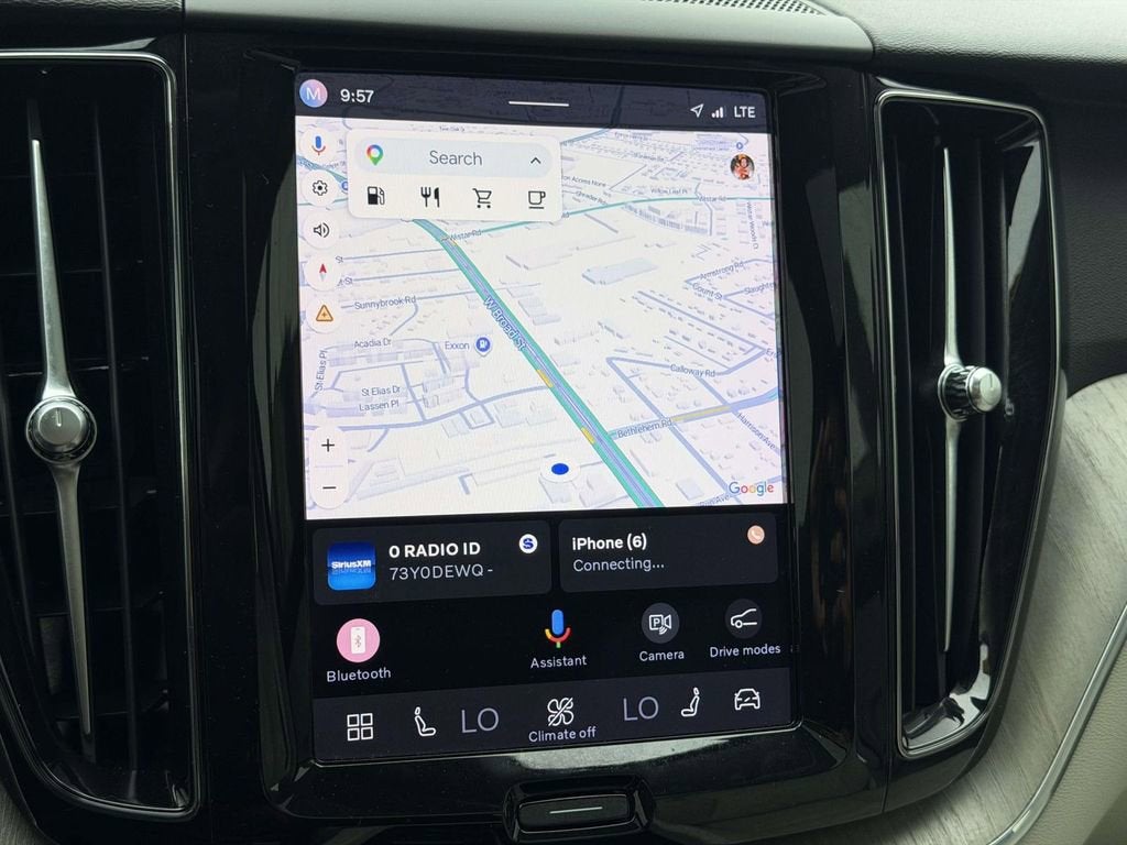 2023 Volvo XC60 B5 Plus Dark Theme
