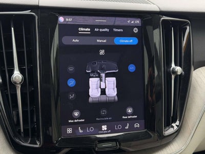 2023 Volvo XC60 B5 Plus Dark Theme